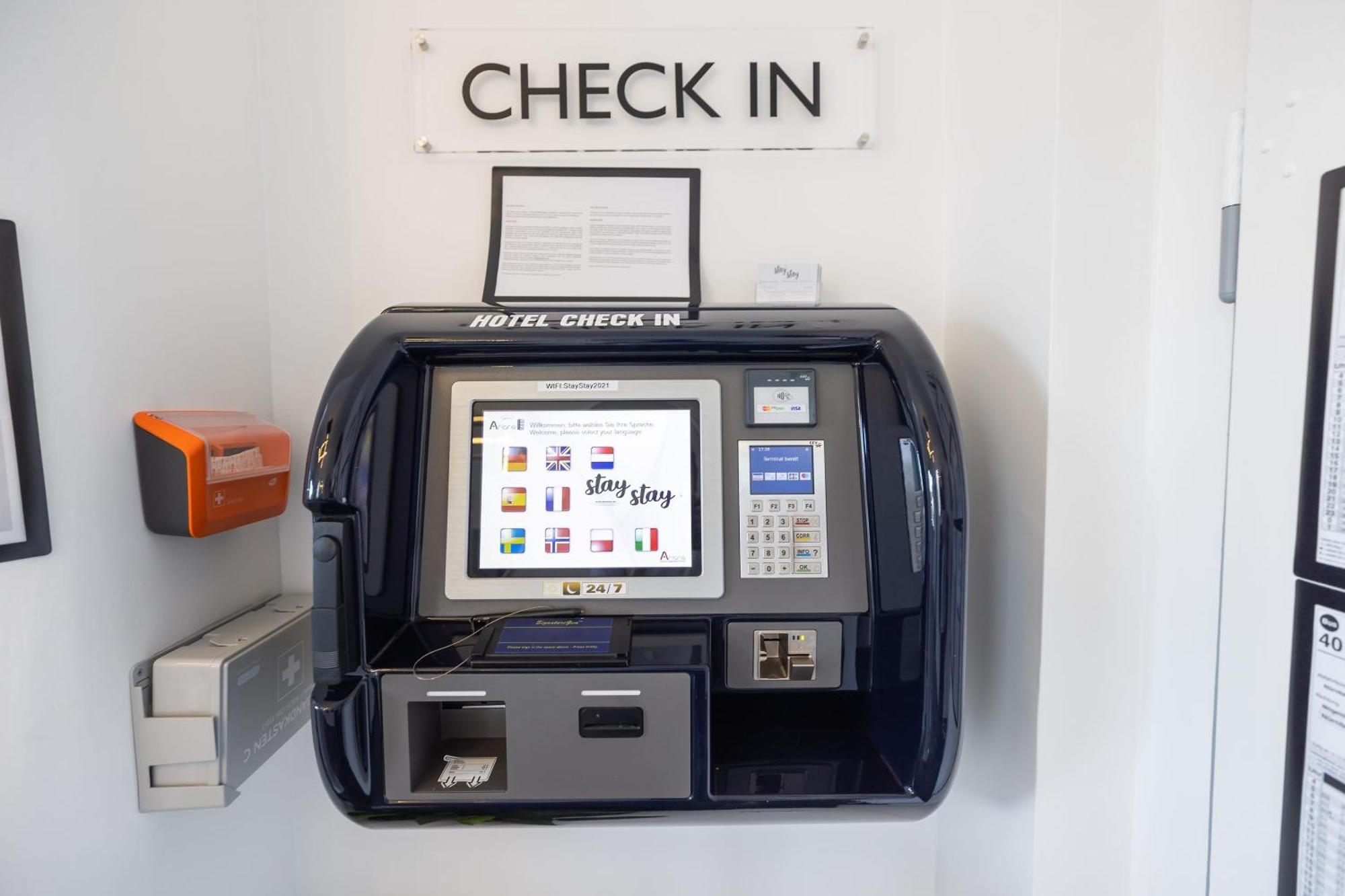 Rooms By Staystay I 24 Hours Check-In Nuremberg ภายนอก รูปภาพ