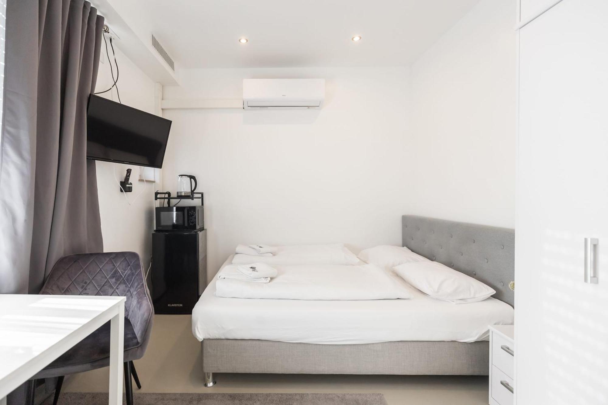 Rooms By Staystay I 24 Hours Check-In Nuremberg ภายนอก รูปภาพ